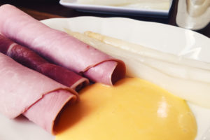 Spargel, Schinken und flüssiges Glück